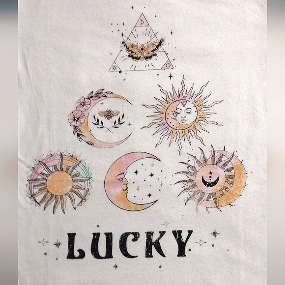 NWOT PacSun "Lucky" celestial print ladies tee - Picture 4 of 8